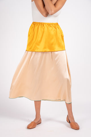 Say skirt in silk satin