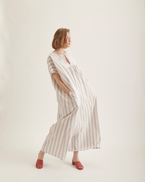 Racel maxi-dress in white stripe