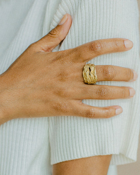 Tomboy ring in brass