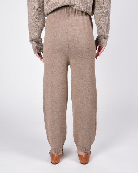 Taper sweatpant in camel