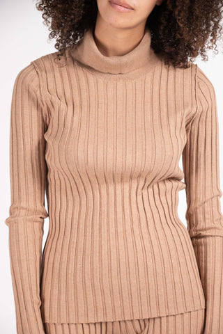 Walker ribbed knit Top in camel