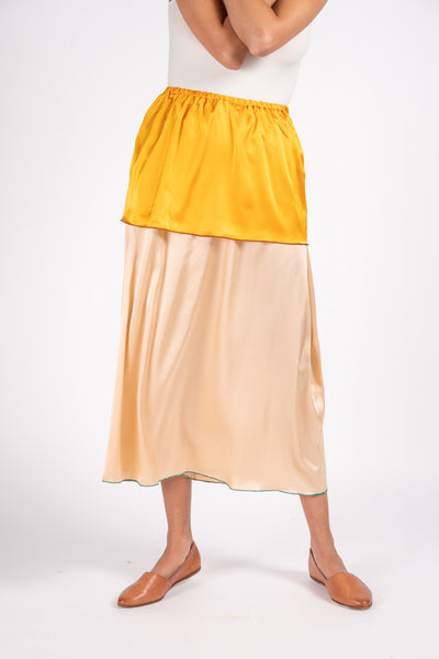 Say skirt in silk satin