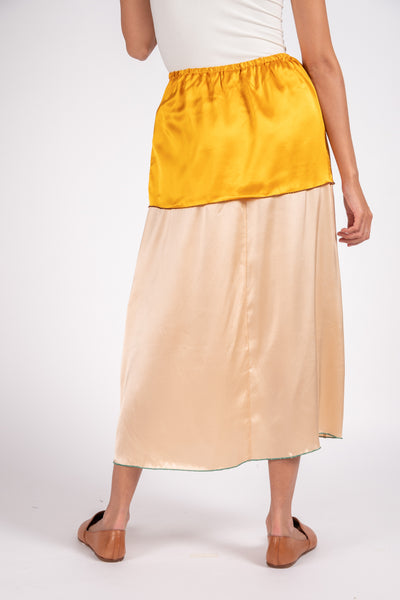 Say skirt in silk satin