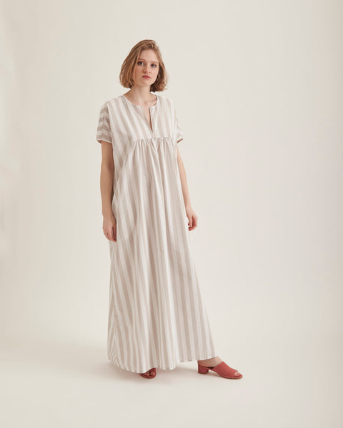 Racel maxi-dress in white stripe