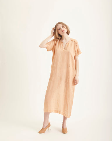 Mage dress in apricot