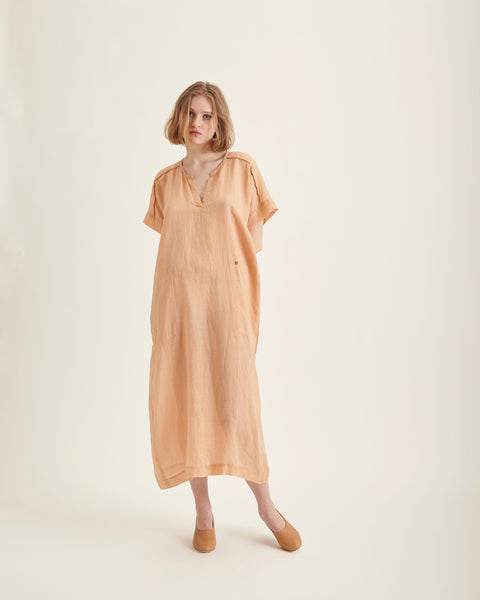 Mage dress in apricot