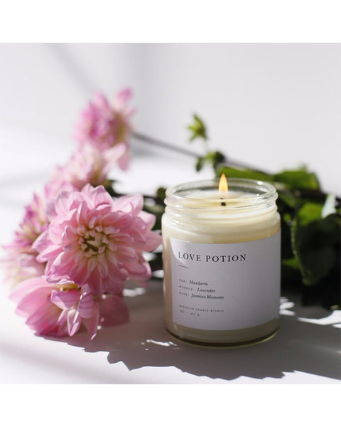 Love potion soy candle
