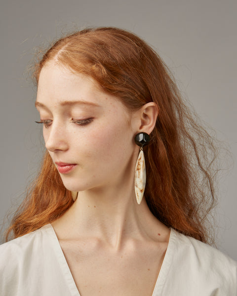 Margot earrings in Ivory