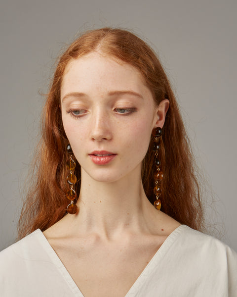 Tallulah earrings in amber