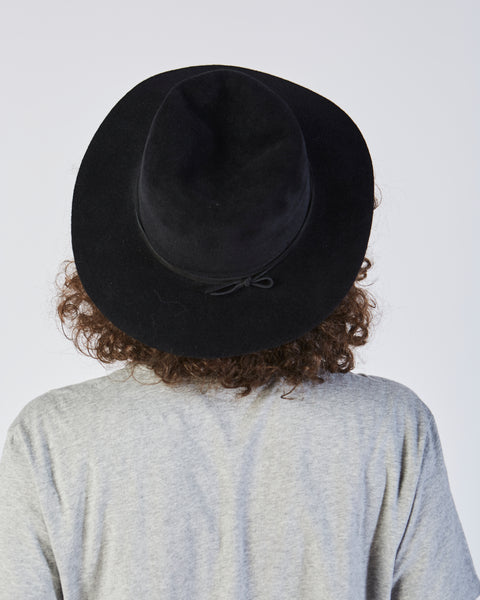 Pinch Hat in Black Angora