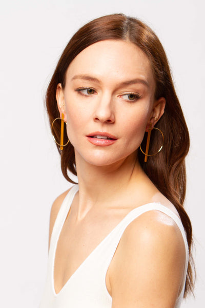 Bi-position circle and bar earrings in ochre