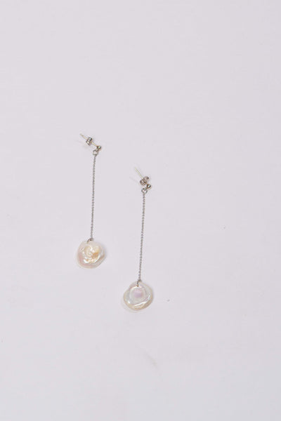 Linya white pearl earrings