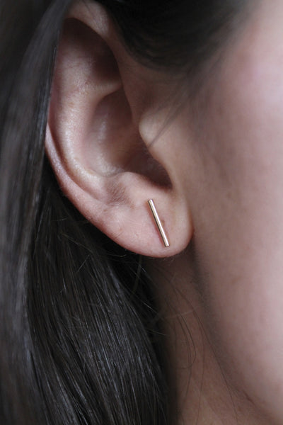 Gold staple 10mm stud earring - Founders & Followers - Lumo - 1