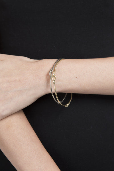 Knot Bangle in Gold - Founders & Followers - Ladyluna - 5