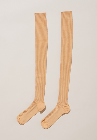 Overknee socks in camel