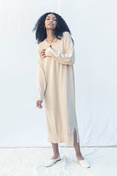 Wide V-neck sweater dress in oatmeal